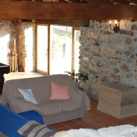 Casas Do Favacal * Ferraria de São João