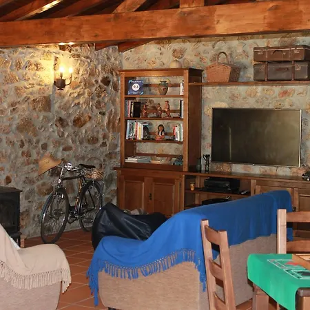 Casas Do Favacal * Ferraria de São João